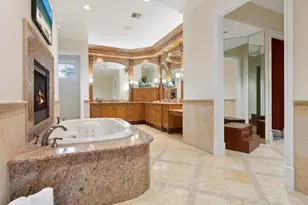 1423 Hillview Dr, Sarasota, FL 34239 - Photo 39