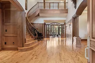 1423 Hillview Dr, Sarasota, FL 34239 - Photo 17