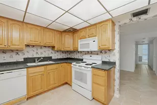 2301 Gulf of Mexico Dr, Longboat Key, FL 34228 - Photo 17