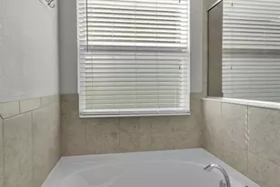 11411 Spring Gate Trail, Bradenton, FL 34211 - Photo 19