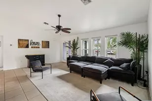 5753 Colonial Oaks Blvd, Sarasota, FL 34232 - Photo 7