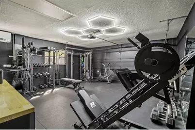 5753 Colonial Oaks Boulevard, Sarasota, FL 34232 - Photo 27