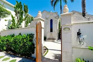 8213 Midnight Pass Rd, Sarasota, FL 34242 - Photo 3