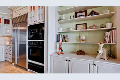 8213 Midnight Pass Road, Sarasota, FL 34242 - Photo 17