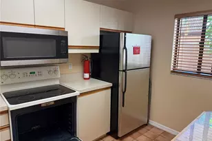 5547 Ashton Lake Dr, Sarasota, FL 34231 - Photo 13