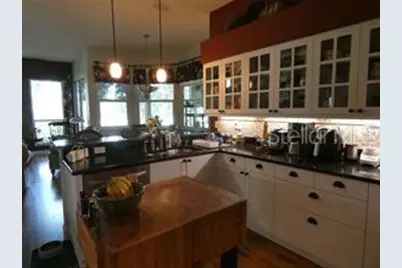 4062 Westbourne Circle, Sarasota, FL 34238 - Photo 7