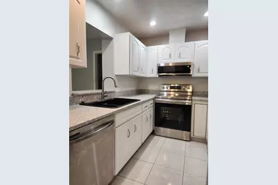 1102 Halton Court #1102, Sun City Center, FL 33573 - Photo 13