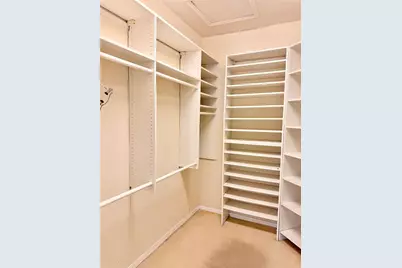 7402 Fairlinks Court, Sarasota, FL 34243 - Photo 11