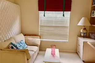 7402 Fairlinks Ct, Sarasota, FL 34243 - Photo 15