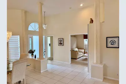 7402 Fairlinks Court, Sarasota, FL 34243 - Photo 9