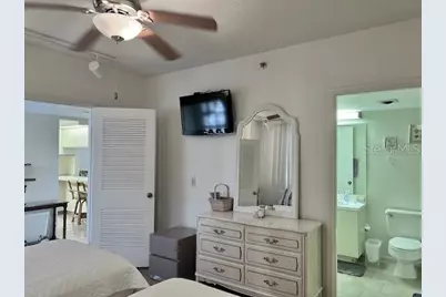 1095 Gulf Of Mexico Drive #104, Longboat Key, FL 34228 - Photo 23