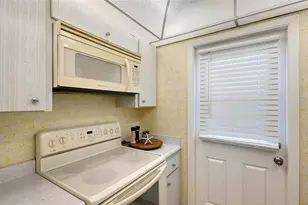 3810 Gulf of Mexico Dr, Longboat Key, FL 34228 - Photo 13