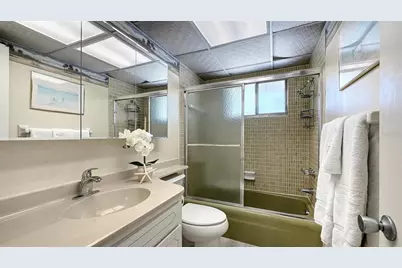 3810 Gulf Of Mexico Drive #F206, Longboat Key, FL 34228 - Photo 21