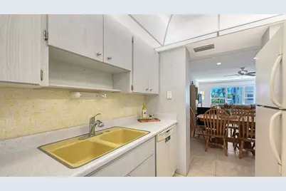 3810 Gulf Of Mexico Drive #F206, Longboat Key, FL 34228 - Photo 11