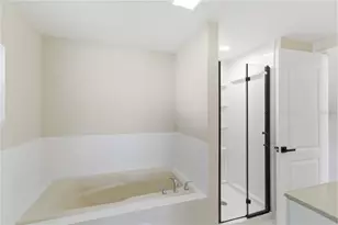 203 48th Ave Dr W, Bradenton, FL 34207 - Photo 17