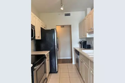 150 L Pavia Boulevard #13, Venice, FL 34292 - Photo 15