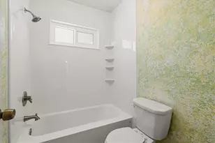 5110 Admiral Pl, Sarasota, FL 34231 - Photo 39