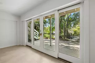 5110 Admiral Pl, Sarasota, FL 34231 - Photo 5