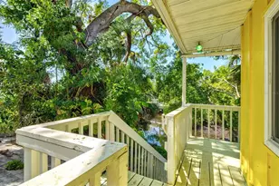 5110 Admiral Pl, Sarasota, FL 34231 - Photo 47