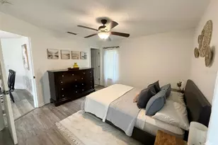 2343 Eugene St, Sarasota, FL 34231 - Photo 19