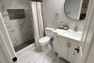 2343 Eugene St, Sarasota, FL 34231 - Photo 11