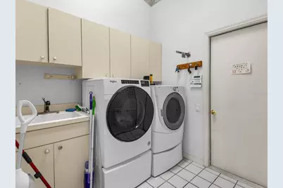 6821 Country Lakes Circle, Sarasota, FL 34243 - Photo 31