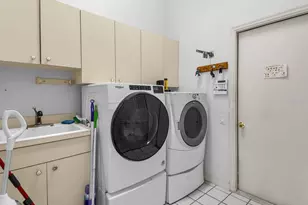 6821 Country Lakes Cir, Sarasota, FL 34243 - Photo 31