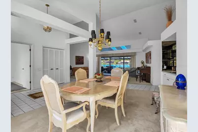 6821 Country Lakes Circle, Sarasota, FL 34243 - Photo 9