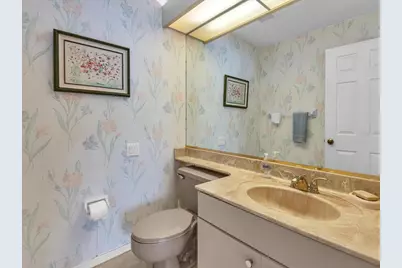 6821 Country Lakes Circle, Sarasota, FL 34243 - Photo 15