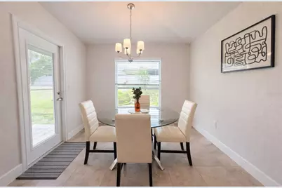 14529 Scottburgh Glen Drive, Wimauma, FL 33598 - Photo 5