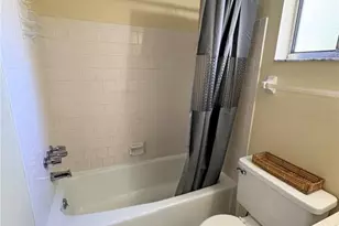 3514 Lake Bayshore Dr, Bradenton, FL 34205 - Photo 21