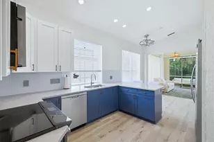 7904 Hampton Ct, University Park, FL 34201 - Photo 11