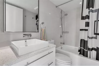 707 S Gulfstream Avenue #802, Sarasota, FL 34236 - Photo 29