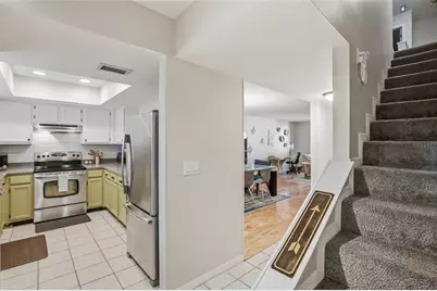 8314 Civic Road, Tampa, FL 33615 - Photo 5