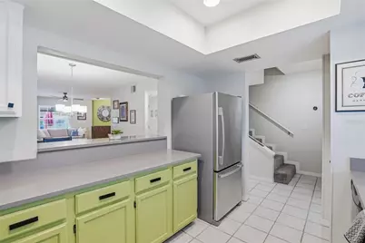 8314 Civic Road, Tampa, FL 33615 - Photo 9