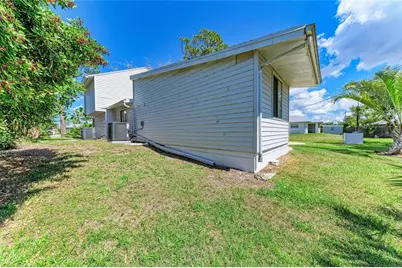 1581 Royal Road, Venice, FL 34293 - Photo 37