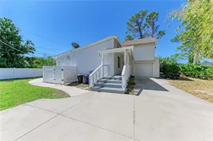 1581 Royal Rd, Venice, FL 34293 - Photo 3