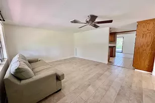 605 Barnes Pkwy, Nokomis, FL 34275 - Photo 5