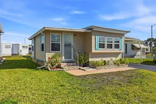 7263 Mt Essex Dr NE, Saint Petersburg, FL 33702 - Photo 3