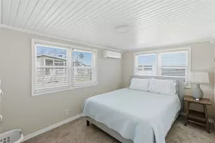 7263 Mt Essex Dr NE, Saint Petersburg, FL 33702 - Photo 13