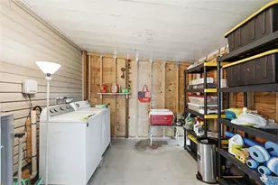 7263 Mt Essex Dr NE, Saint Petersburg, FL 33702 - Photo 21