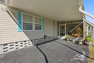 7263 Mt Essex Dr NE, Saint Petersburg, FL 33702 - Photo 23