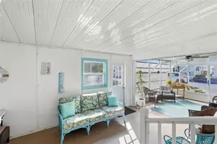 7263 Mt Essex Dr NE, Saint Petersburg, FL 33702 - Photo 17