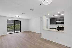 4008 Crockers Lake Blvd, Sarasota, FL 34238 - Photo 3