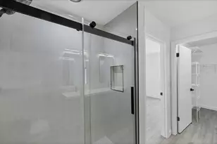 4008 Crockers Lake Blvd, Sarasota, FL 34238 - Photo 23