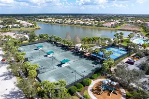 1418 Burgos Dr, Sarasota, FL 34238 - Photo 45