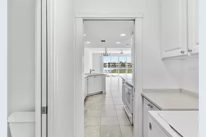 1418 Burgos Drive, Sarasota, FL 34238 - Photo 19