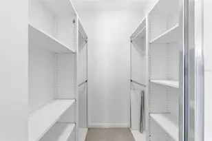 1418 Burgos Dr, Sarasota, FL 34238 - Photo 25