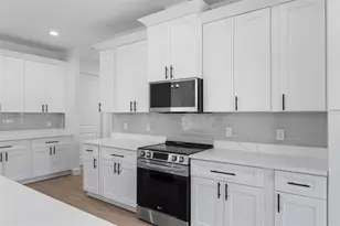 1566 Knotty Pine Ave, North Port, FL 34288 - Photo 9