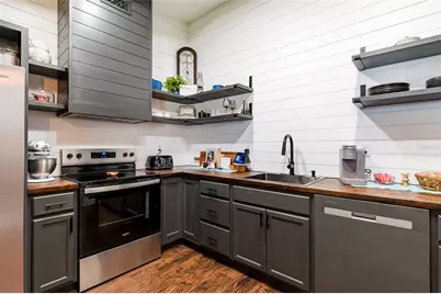 10223 Flagship Avenue, Port Richey, FL 34668 - Photo 11